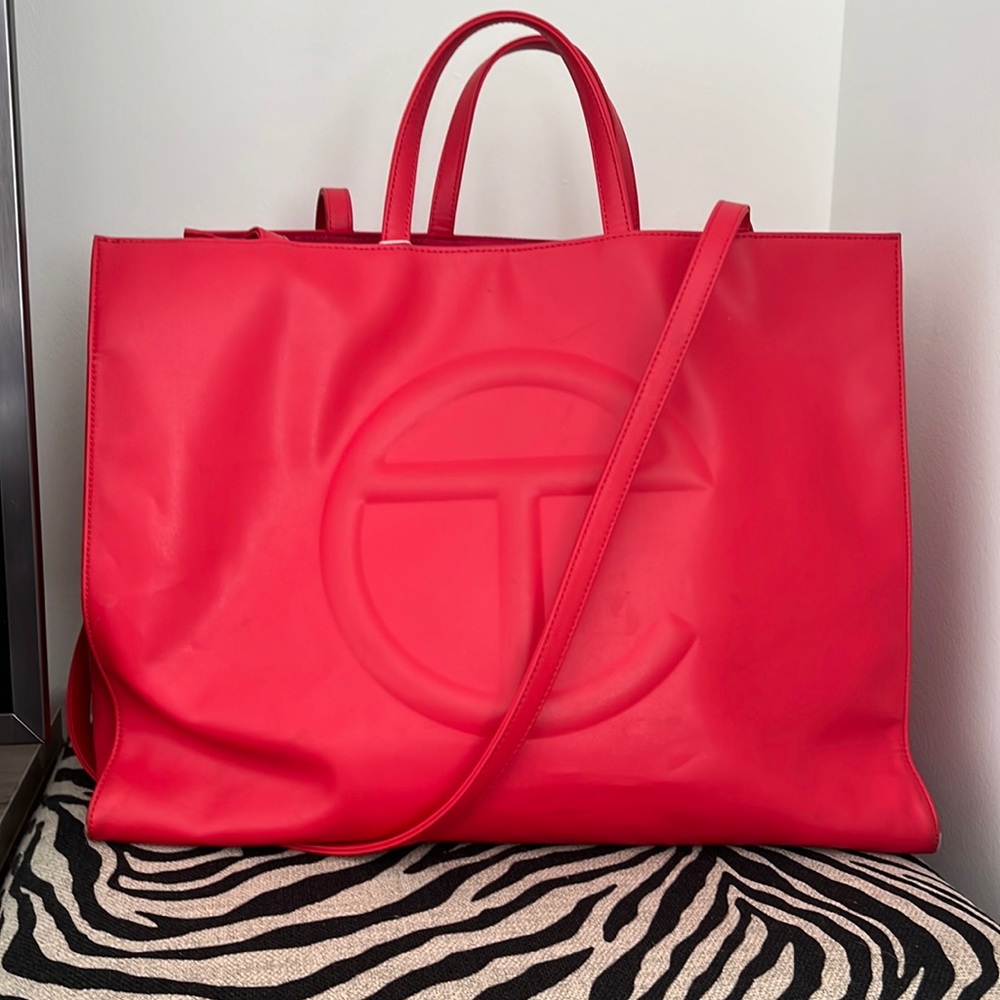 TELFAR LARGE (AUTHENTIC)